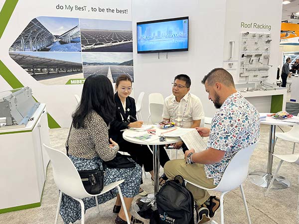 ������չλ�˽��Ʒ