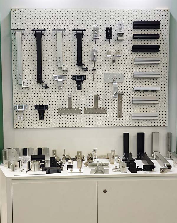 �ݶ�֧�ܺ����