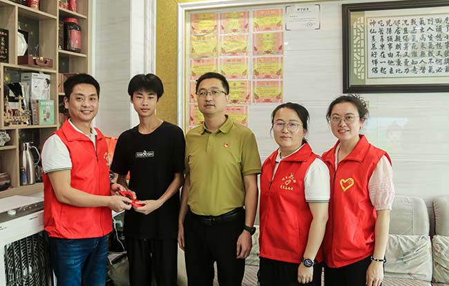 迈贝特深入永春县曲斗村,开展党建村企联建